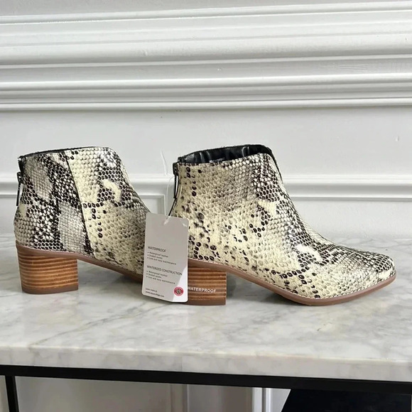 Emily Booties Natural Snake Leather Size 7.5 8 - Picture 2 of 8